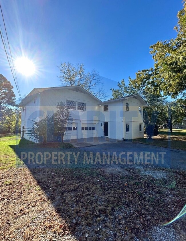 912 Fairmont Ave NW in Cleveland, TN - Building Photo - Building Photo
