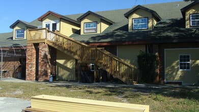 50 Sun Air Blvd E, Unit 1 in Haines City, FL - Foto de edificio - Building Photo