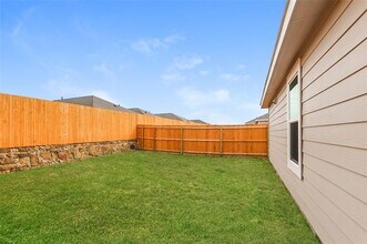 3153 Crestone Dr in Crandall, TX - Building Photo - Building Photo