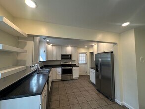 2250 Fairview St in Christiansburg, VA - Building Photo - Building Photo