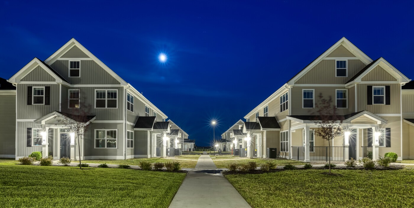 Hickory Cottages in Lebanon, IN - Building Photo