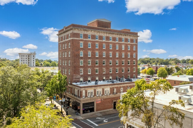 The Elliott Apartments