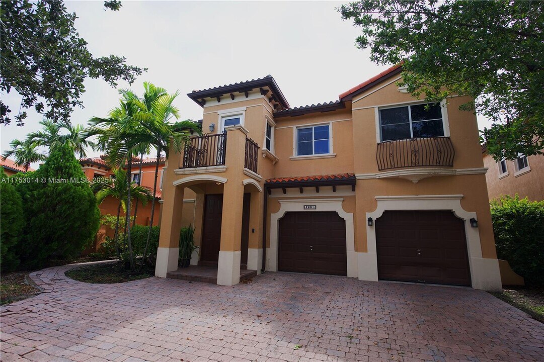2631 SW 153rd Path in Miami, FL - Building Photo