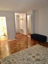 5500 Friendship Blvd in Chevy Chase, MD - Foto de edificio - Building Photo