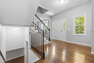 6128 157th St in Overland Park, KS - Building Photo - Building Photo