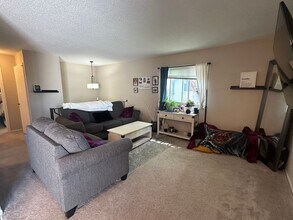 7575 Louisiana Ave N in Minneapolis, MN - Building Photo - Building Photo