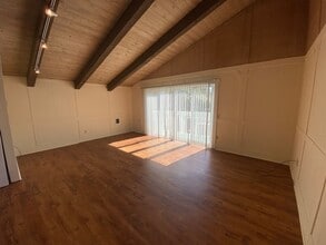 229 1st St in Pacific Grove, CA - Building Photo - Building Photo