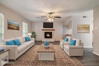 11915 S Red Cedar Cir in Spring, TX - Building Photo - Building Photo