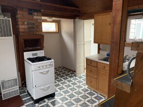 18 Waltham Ave in Manitou Springs, CO - Building Photo - Building Photo