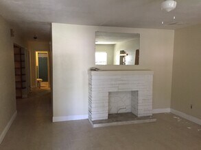 806 NW 15th Ave in Fort Lauderdale, FL - Building Photo - Building Photo