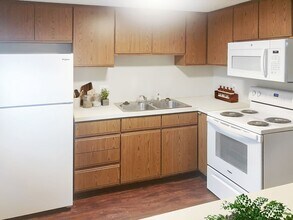 3413 Coy St in Ames, IA - Building Photo - Building Photo