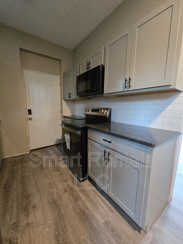 property at 4209 Ellenwood Ave