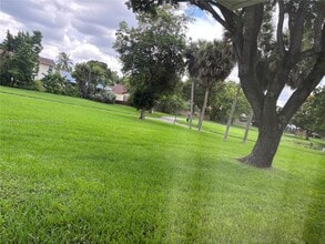 10421 Mahogany Key Cir in Miami, FL - Building Photo - Building Photo