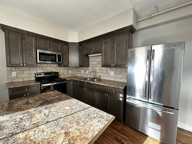 property at 5 Hampshire St