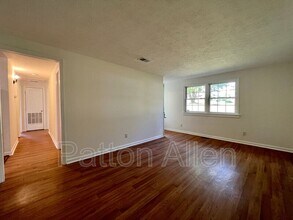 45 High Meadow Rd in Asheville, NC - Building Photo - Building Photo