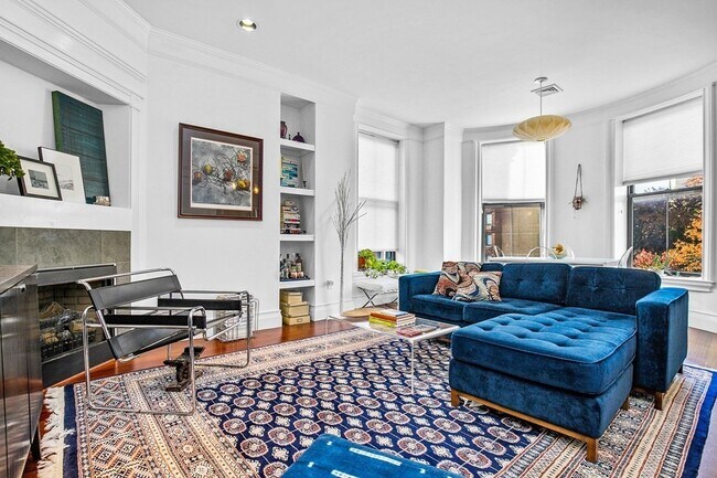 property at 692 Tremont St