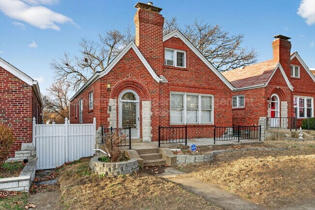 3155 Hampton Ave in St. Louis, MO - Building Photo - Building Photo