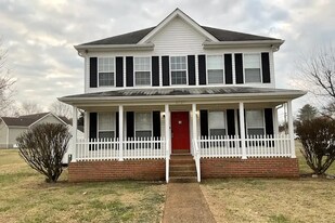 2821 Jason Ct in Thompson's Station, TN - Building Photo