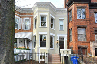 21 Rhode Island Ave NW in Washington, DC - Foto de edificio - Building Photo