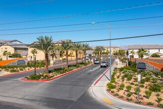 Cliffs at Dover Homes and Townhomes in Las Vegas, NV - Building Photo - Building Photo