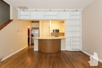 2017 N Lincoln Ave in Chicago, IL - Building Photo - Building Photo