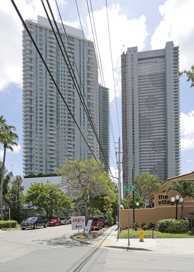 Paraiso Bayviews in Miami, FL - Foto de edificio - Building Photo