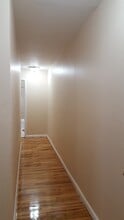 266 College Dr in Edison, NJ - Building Photo - Building Photo