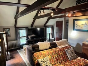 16 Konandreas Dr in Stamford, CT - Building Photo - Building Photo