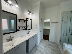 24423 Hampton Lakes Dr in Katy, TX - Building Photo - Building Photo