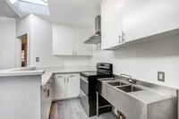 SANT2926 in Santa Monica, CA - Building Photo - Interior Photo