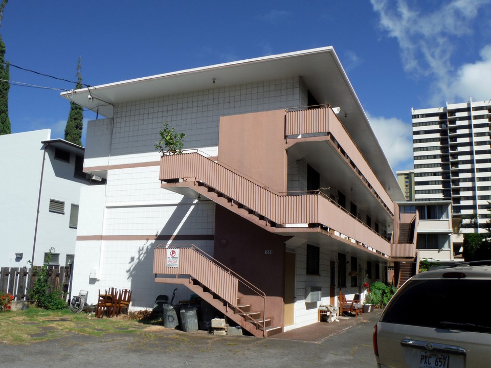 1530 Kewalo St in Honolulu, HI - Building Photo