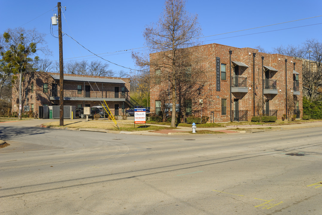 The Warehouses in Denton, TX - Building Photo