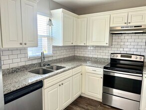 4424 S Doris Ct in Wichita, KS - Building Photo - Building Photo