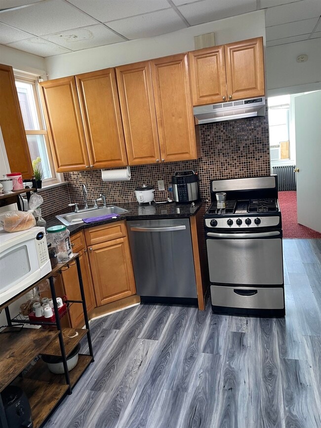 719 Columbia Ave in North Bergen, NJ - Building Photo - Building Photo