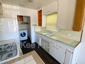 8709 Elden St in La Mesa, CA - Building Photo - Building Photo