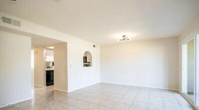 1329 S Mitchell Dr in Tempe, AZ - Building Photo - Building Photo