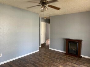 1719 NW 48th St in Lawton, OK - Foto de edificio - Building Photo