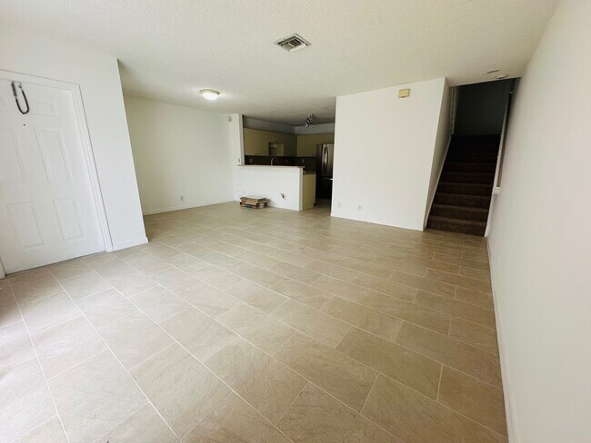 5319 SW 125th Ave in Miramar, FL - Building Photo - Building Photo