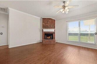 6930 Misty Meadow Ln in Arlington, TX - Building Photo - Building Photo