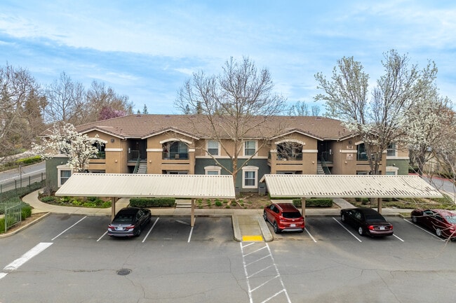 The Rivers Senior in West Sacramento, CA - Foto de edificio - Building Photo