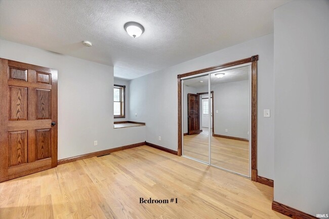 4975 E State Rd 46 Bypass in Bloomington, IN - Foto de edificio - Building Photo