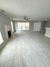 5330 Durham Ridge Ct in Lilburn, GA - Foto de edificio - Building Photo