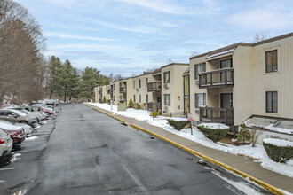 Mill Pond Village in Hamden, CT - Building Photo - Building Photo