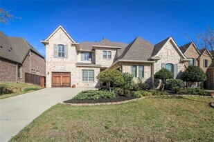 521 Stratton Dr in Keller, TX - Building Photo