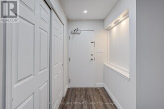 1522 King St E in Kitchener, ON - Building Photo - Building Photo