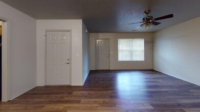 1709 Redbud Dr in Joplin, MO - Building Photo - Building Photo