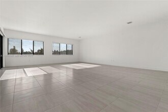 2391 SW 123rd Ter in Davie, FL - Building Photo - Building Photo