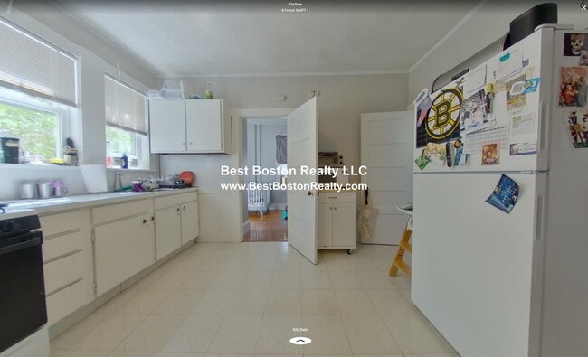 8 Forest St, Unit 1 in Cambridge, MA - Building Photo - Building Photo