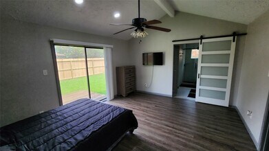 9735 Stonemont Rd in La Porte, TX - Building Photo - Building Photo