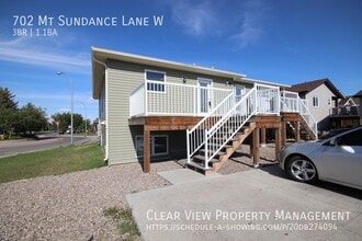 ?? Spacious & Bright FULL DUPLEX in Sunrid in Lethbridge, AB - Building Photo - Building Photo